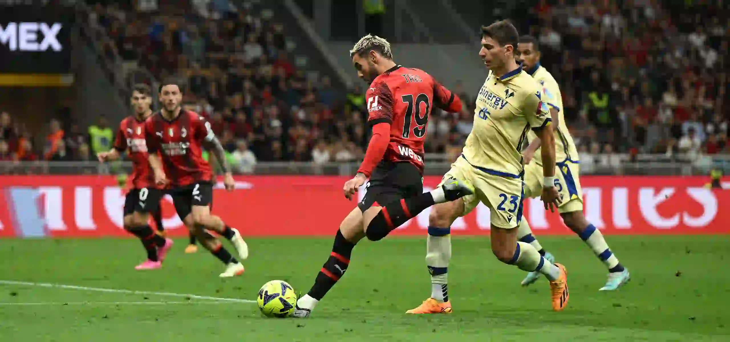 PusatFocus - AC Milan vs Verona