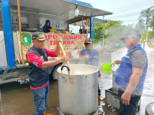 PusatFocus - Dapur Umum Terus Berjalan