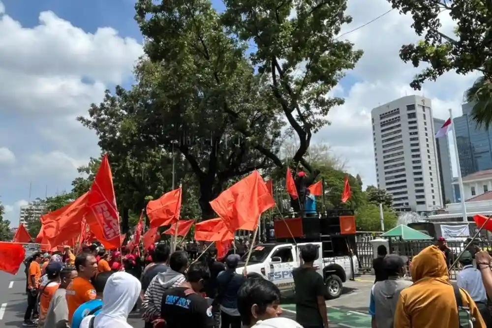 PusatFocus - Demo Hari Ini Persoalan UMP Jakarta 2026