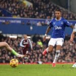 PusatFocus - Aston Villa Melawan Everton