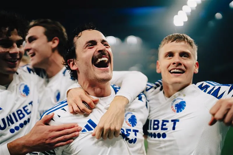 PusatFocus - FC Copenhagen Lawan Napoli