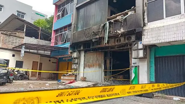 PusatFocus - Gedung Terra Drone Terbakar