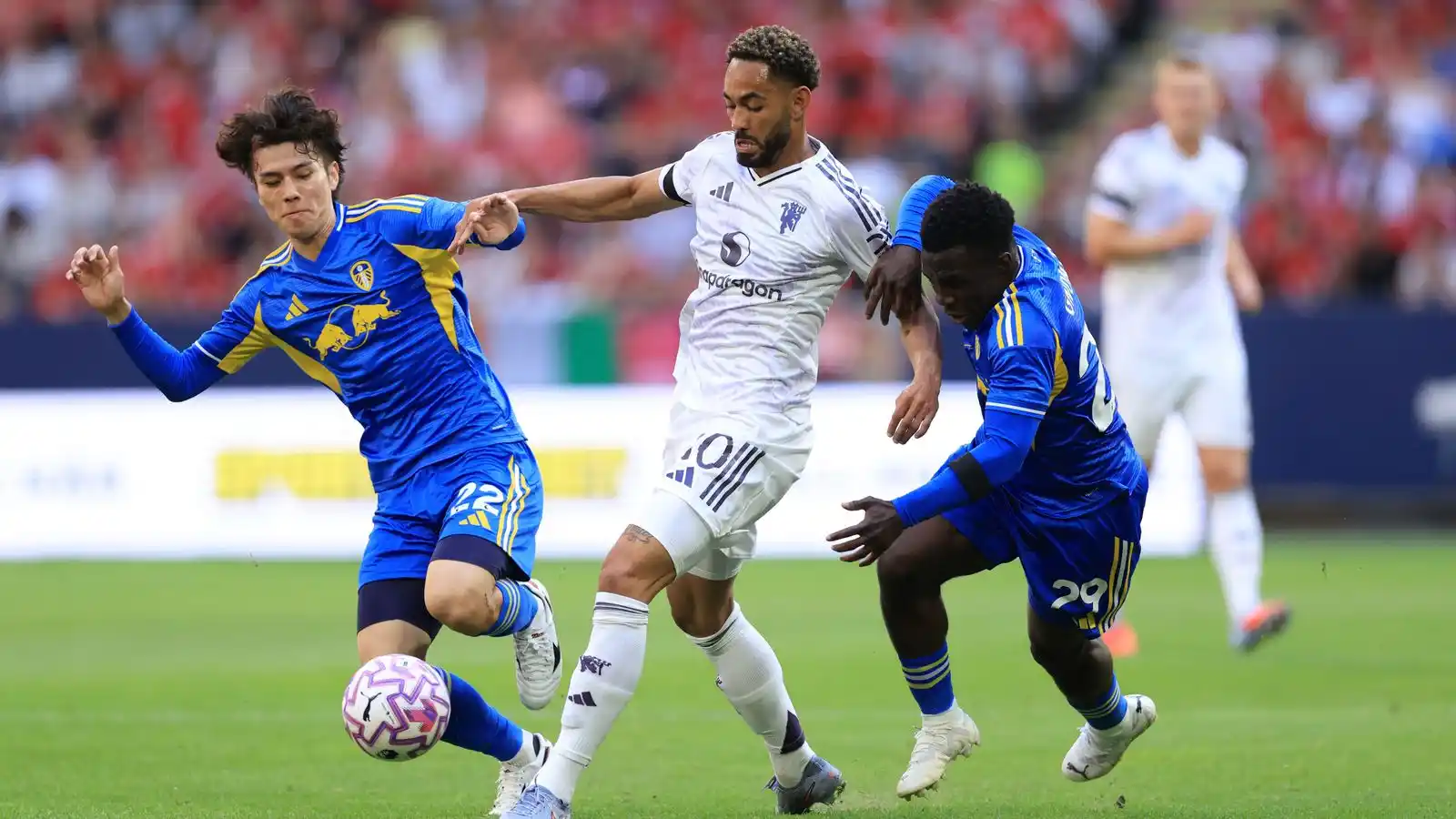PusatFocus - Leeds Vs Manchester Utd