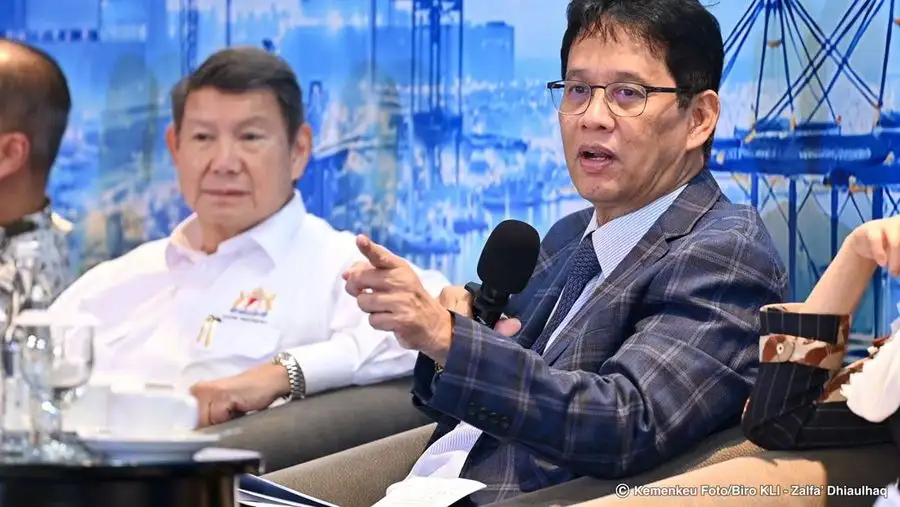 Airlangga Umumkan Pembentukan BUMN Tekstil