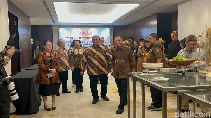 Kapolri Jendral Listyo Sigit Prabowo Tiba Di Pertemuan Buruh Se-Asia Tenggara