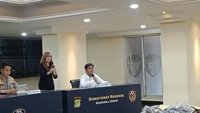 Pihak SPBU Hadir Di Konferensi Pers Polda Metro Mengenai Kasus Sindikat Maling Kabel