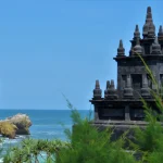 Wisata Pantai Ngobaran